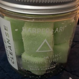 Harper & Ari exfoliating Sugar Cubes